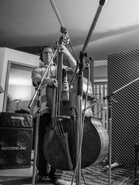 Jon Diven Contrabass on the CD Taxi Ride